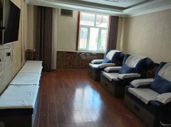 C12266位于呼图壁阳光宜家小区门口第一家商铺出租