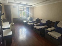 C12266位于呼图壁阳光宜家小区门口第一家商铺出租