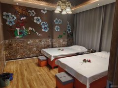 C12275位于呼图壁县繁华街区足浴店出让