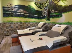 C12275位于呼图壁县繁华街区足浴店出让