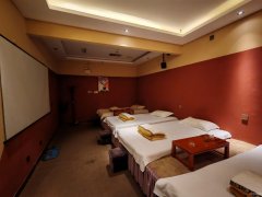 C12278米东区轻校对面500平足浴养生店转让