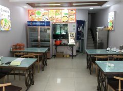 C12348位于昌吉市青年南路和畅园小区附近临街餐饮店转让