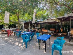 C12352西外环马德里春天400平小院烧烤转让