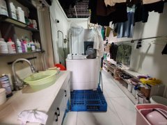 C12370星云雅居47平品牌干洗店转让