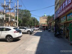 C12399店面转让 呼图壁县乌伊西路世纪家园北门餐饮店转让