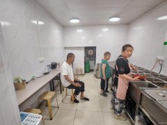 C12405商贸城阿里路22平餐厅转让