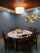 C12410位于昌吉五彩湾新城附近营业中火锅店转让