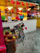 C12410位于昌吉五彩湾新城附近营业中火锅店转让