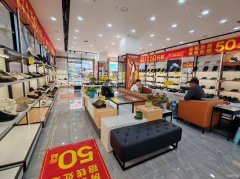 C12434阜康步行街天桥下150平旺铺出租