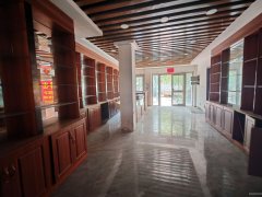 C12443阜康元森国际后门瑶池明珠对面200平旺铺出租