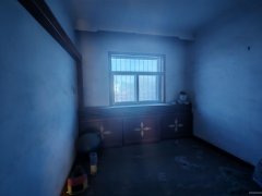 C12449呼图壁大丰镇卫生院对面300平旺铺出售