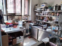 （成功案例）C12471昌吉亚中商城燕小炖饮品快餐外卖店转让