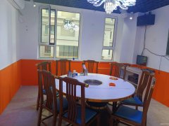 C12486位于昌吉市南公园西路临街餐饮店转让