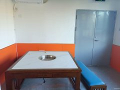 C12486位于昌吉市南公园西路临街餐饮店转让