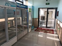 C12494位于五家渠市上海公馆门口餐饮店转让