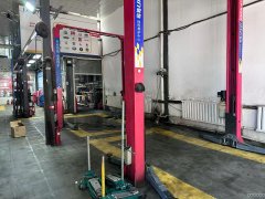 C12499米东南路轻工学校对面汽修店转让