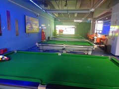 C12503位于呼图壁皇城一号附近临街台球会所转让