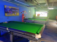 C12503位于呼图壁皇城一号附近临街台球会所转让