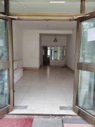 C12520昌吉青年南路桃园小区二分公司对面门面出租