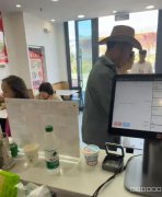 C12535位于博乐市赛里木湖营业中川味酸辣粉店转让