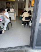 C12535位于博乐市赛里木湖营业中川味酸辣粉店转让