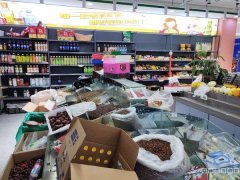 C12538呼图壁西市路沿街小史水果店转让