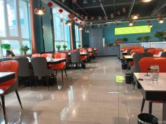 C12563位于奇台县金奇阳光北区临街餐饮店转让