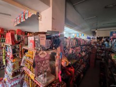 C12575阜康有色苑小区88平超市转让