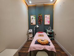 C12583   102团铭园小区美容院转让