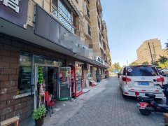 C12588米东区东方嘉苑77平果蔬超市转让