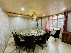 C12600位于昌吉市青年南路附近经营中餐饮旺铺转店