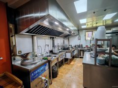 C12602万达华府三期140平餐厅转让