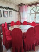 C12634转租或低价售昌吉市乌伊西路三中大门旁临街优质商铺