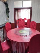 C12634转租或低价售昌吉市乌伊西路三中大门旁临街优质商铺