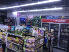 C12637超市转让 位于昌吉市青年南路大型小区门口