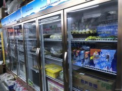 C12637超市转让 位于昌吉市青年南路大型小区门口