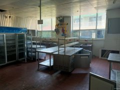 C12639位于阜康市滨河新居附近临街商铺出租