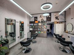 C12672北园春海鲜市场60平美发店转让