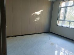 C12683位于吉木萨尔县万瑞天著东门临街门面出租