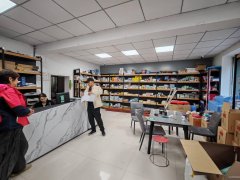 C12708阜康九运街政府对面160平旺铺出售