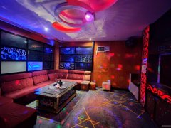 （成功案例）C12712阜康客运站对面480平KTV承包出租