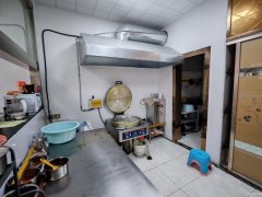 C12734亚中美食街66平小吃店转让