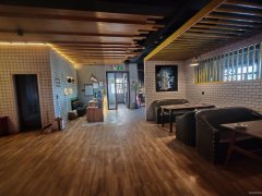 C12761阜康华星小区260平餐厅酒吧转让