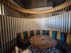 C12761阜康华星小区260平餐厅酒吧转让