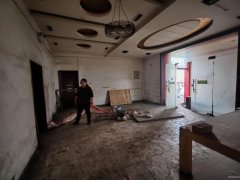 C12824阜康工业园216国道大型停车场旺铺出租