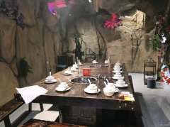 C12828位于昌吉市南公园西路经营中火锅店转让