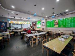 C12871阿勒泰水泵厂110平餐厅转让