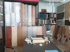 C12896位于昌吉市亚中商圈内临街店面转让