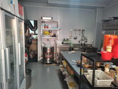 C12918转让昌吉市青年北路八工村步行街营业中品牌麻辣烫带