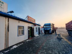 C12945阜康天山叉路口大型服务区餐厅+超市转让